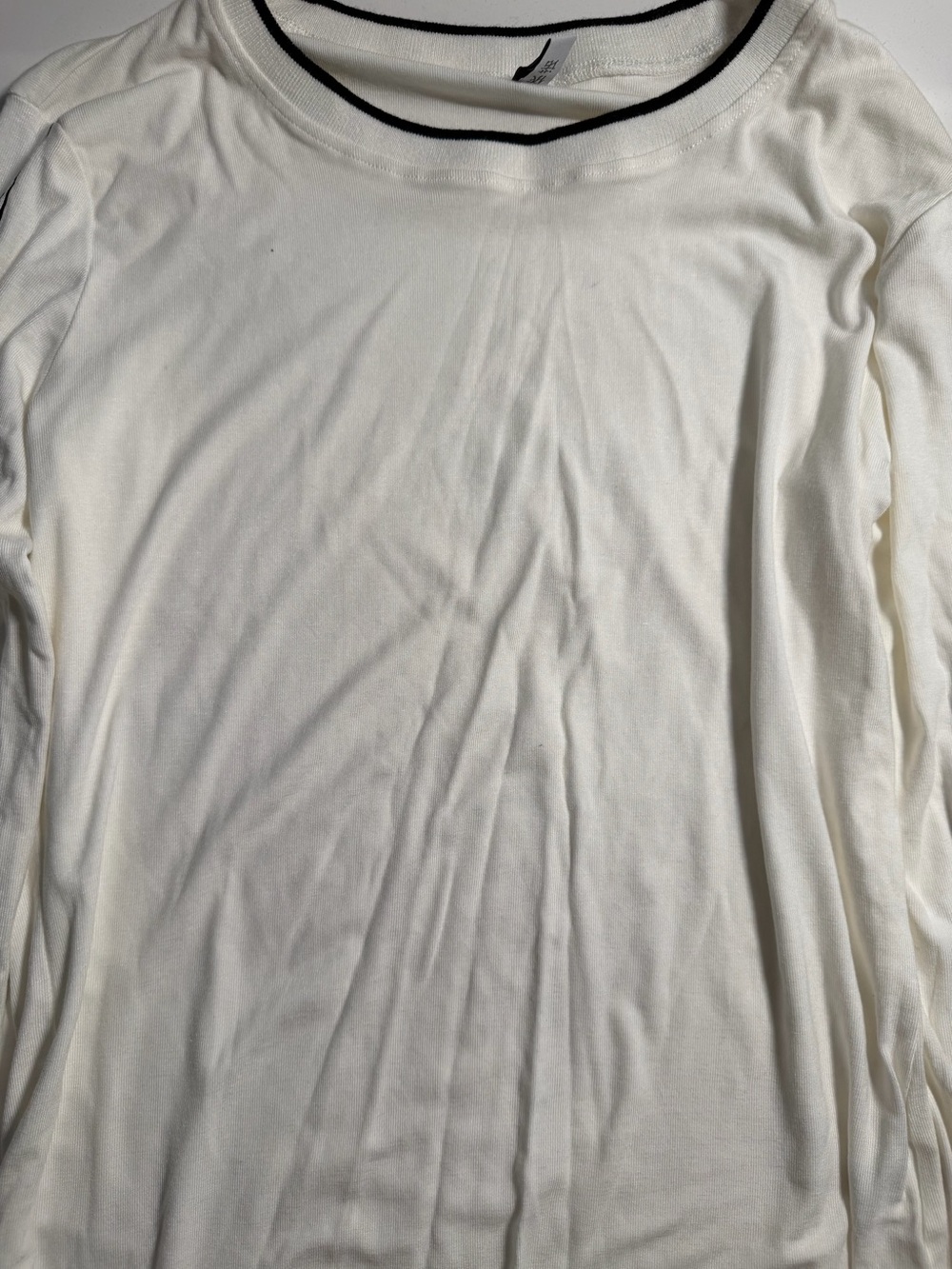 Sun In Sky White Long Sleeve Graphic Top Black Trim - Picture 5 of 6